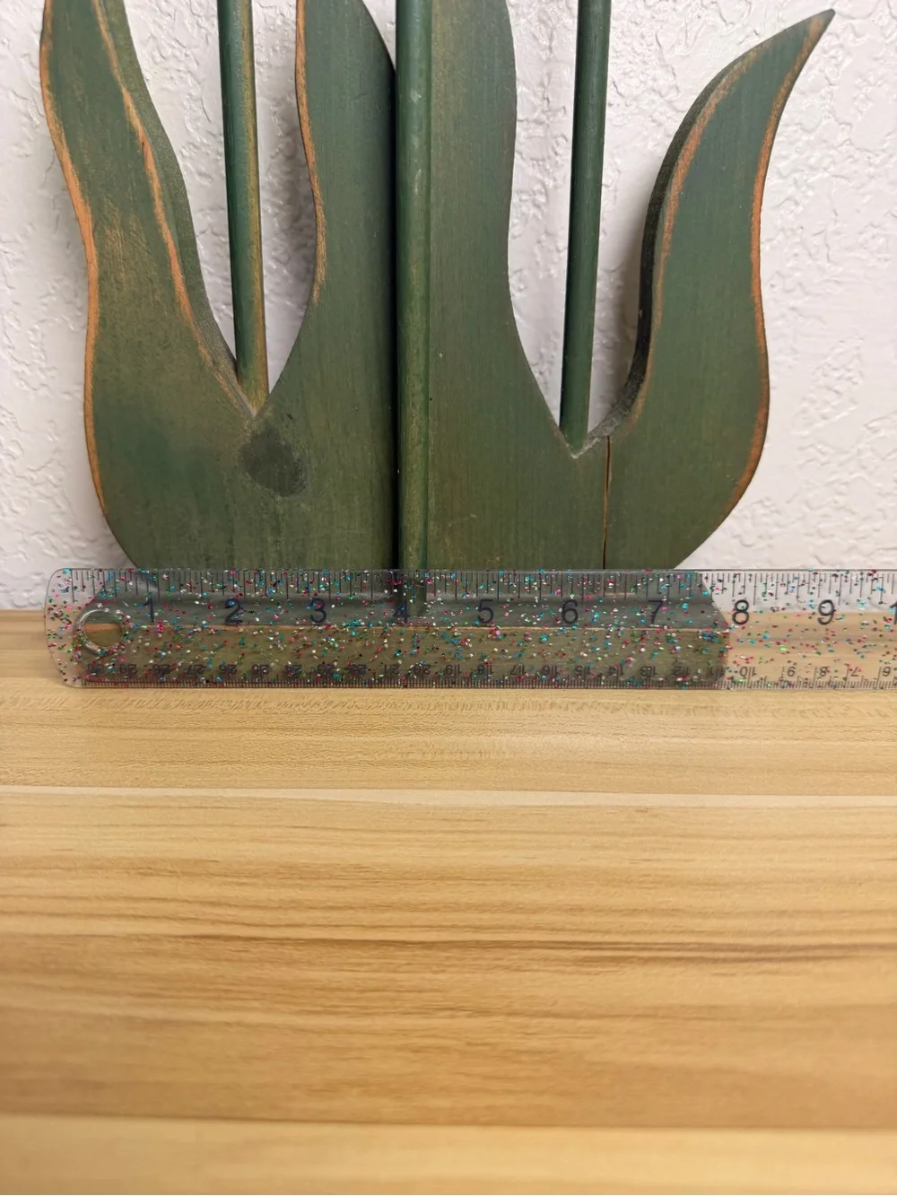 Vintage 90’s Rustic Wooden Tulip Trio Decor Red White Blue Grandma Cottage EUC
